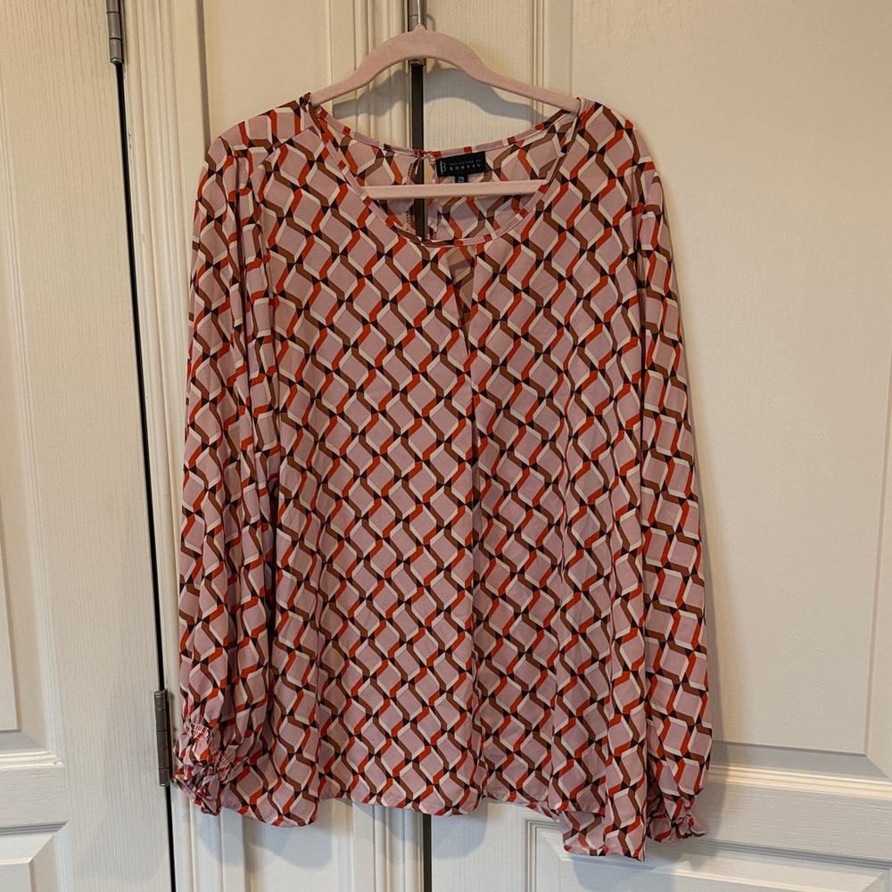 Bobeau Red and White Chain Print Blouse